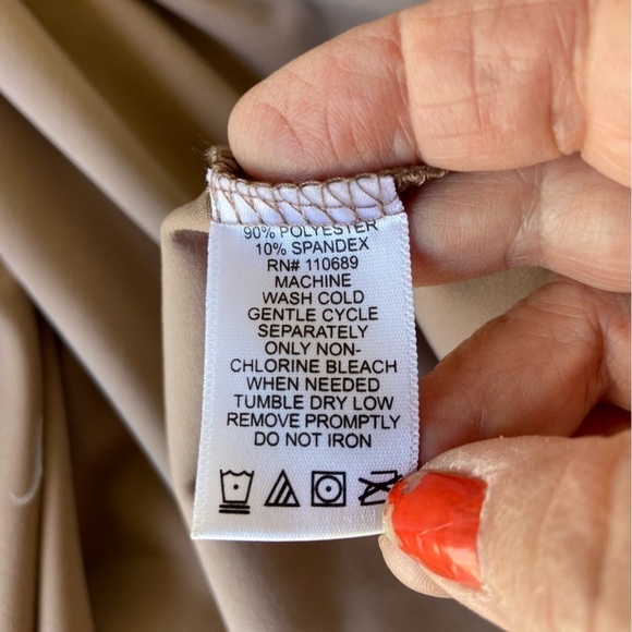 Beautiful draped jacket from Attitudes by Renee. Carpaccio colored and made well - Picture 5 of 5